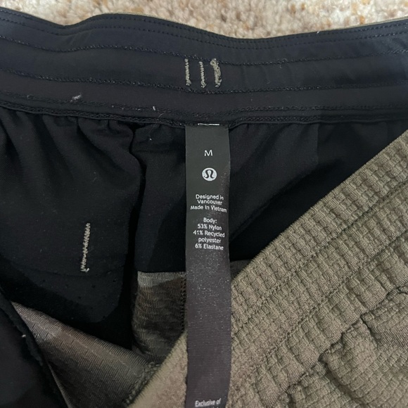 Lululemon Joggers - Picture 2 of 3